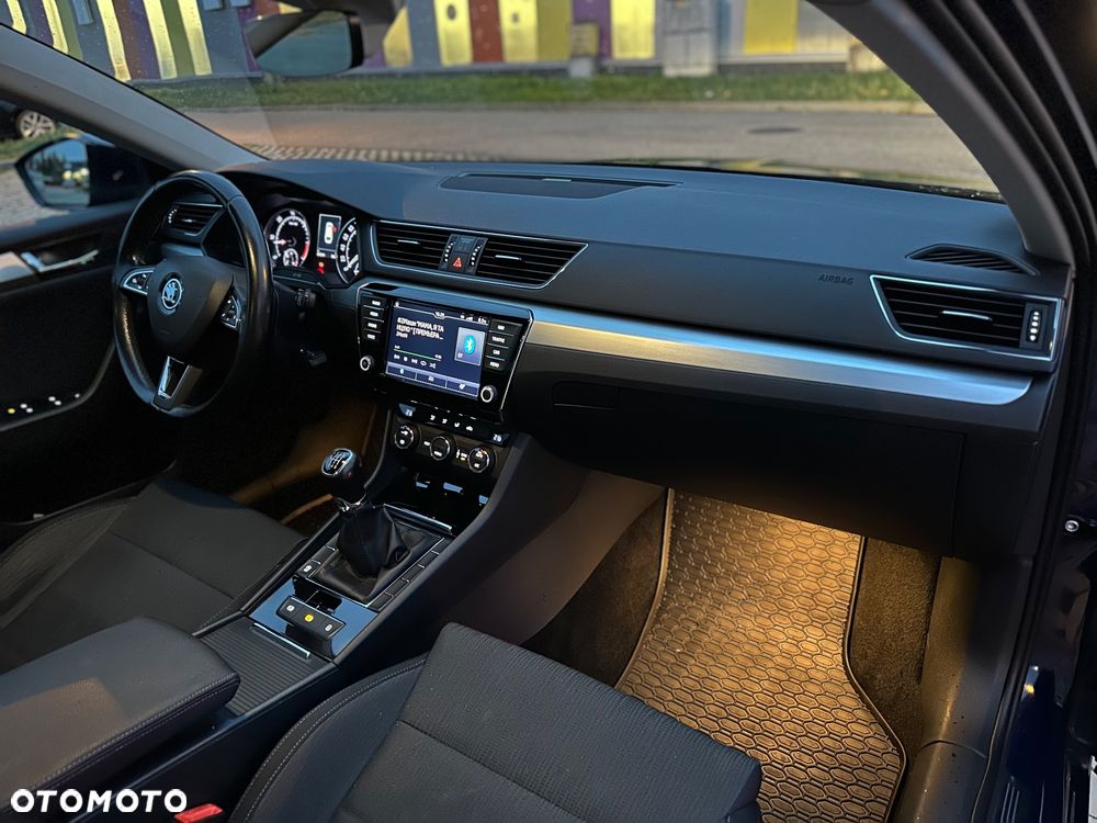 Skoda Superb 1.6 TDI Ambition - 12