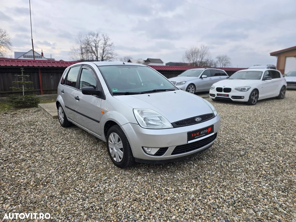 Ford Fiesta 1.4 Futura - 3