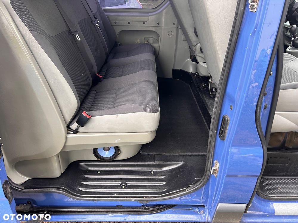 Opel Vivaro - 19