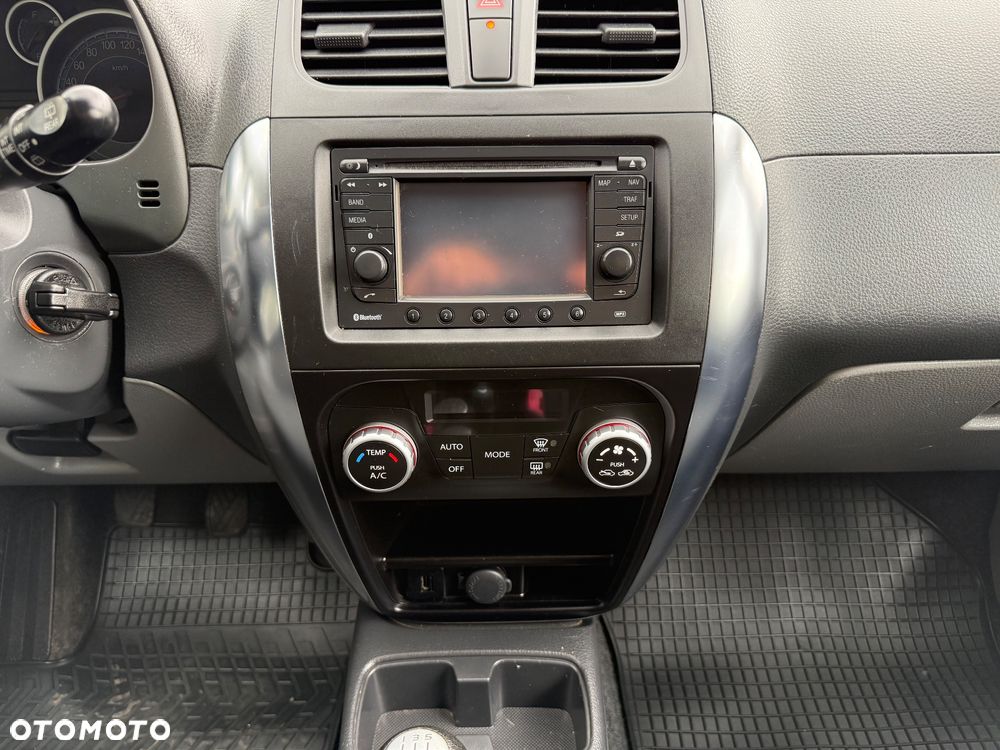 Suzuki SX4 - 30