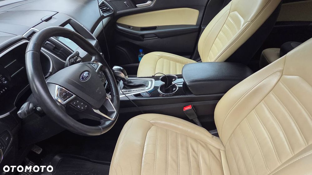 Ford Edge - 15