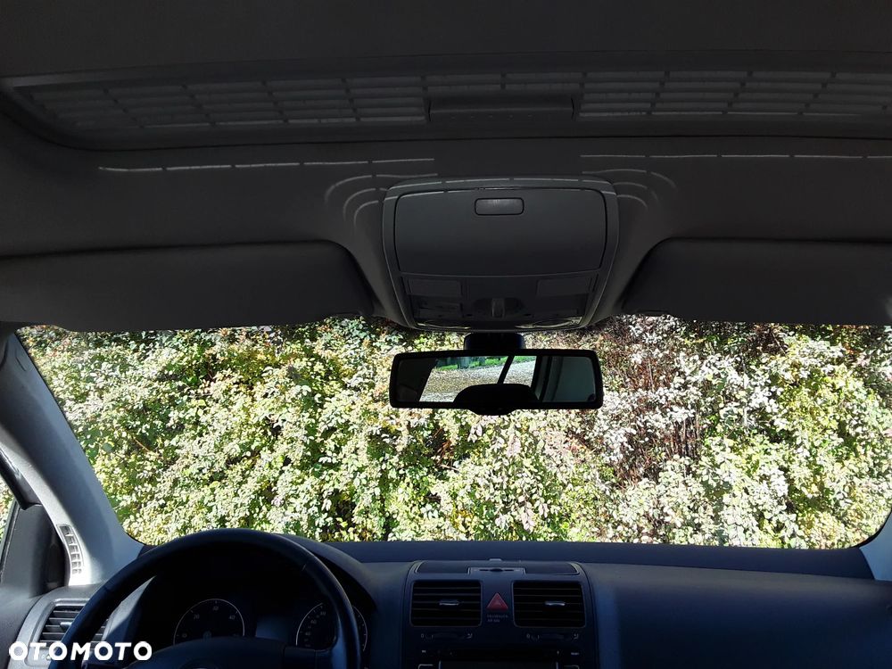 Volkswagen Golf V 1.9 TDI Comfortline - 12