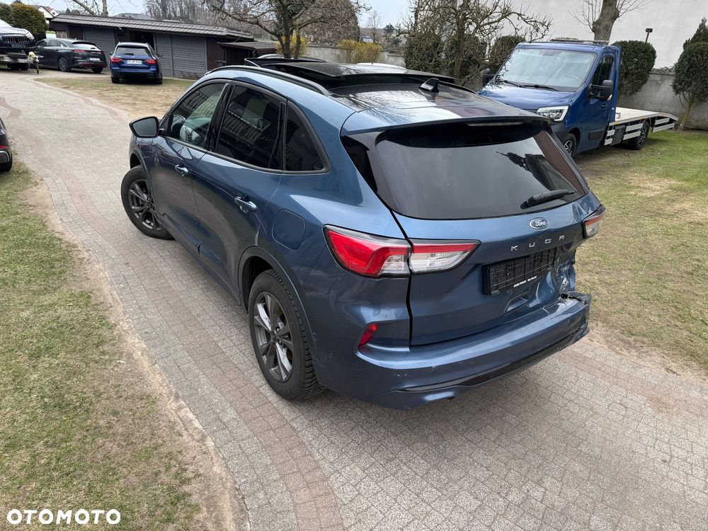 Ford Kuga - 13