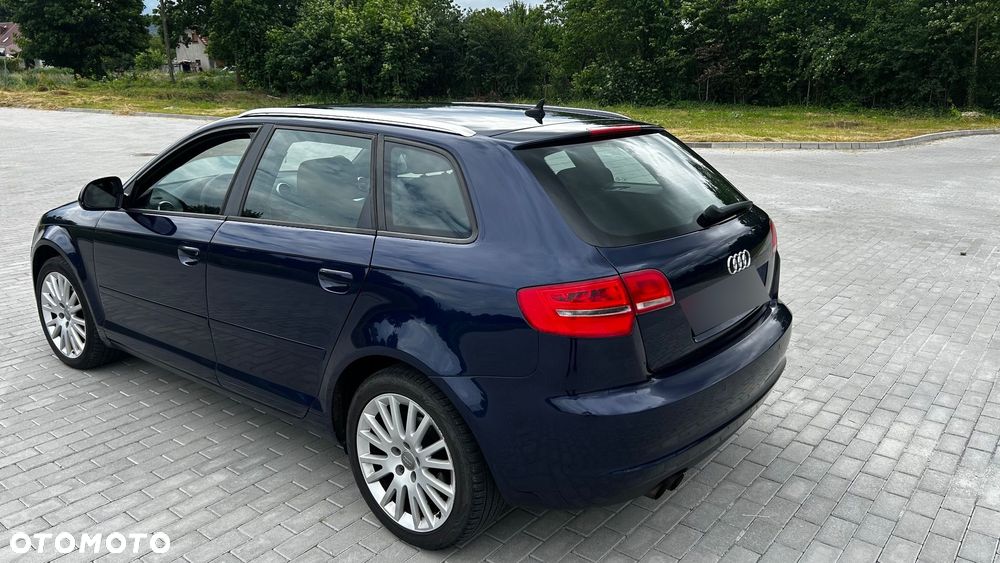Audi A3 Sportback 1.4 TFSI Ambiente - 4