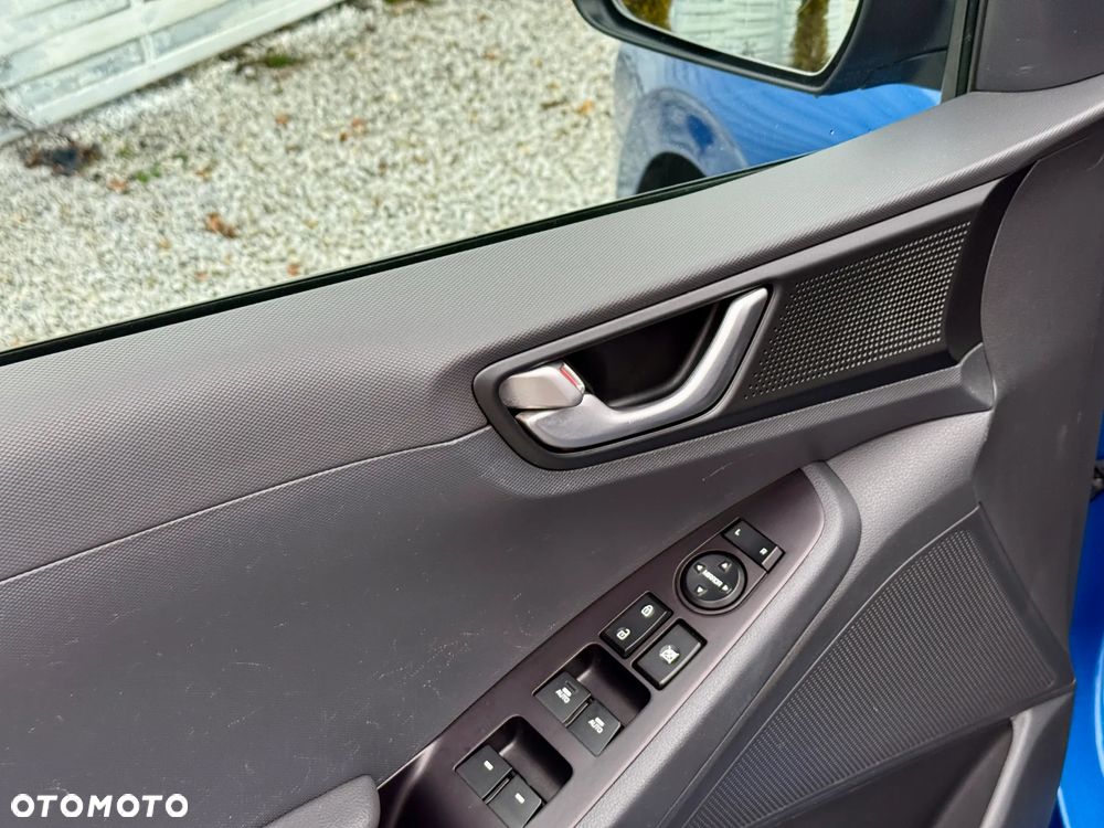 Hyundai IONIQ Hybrid Premium - 13