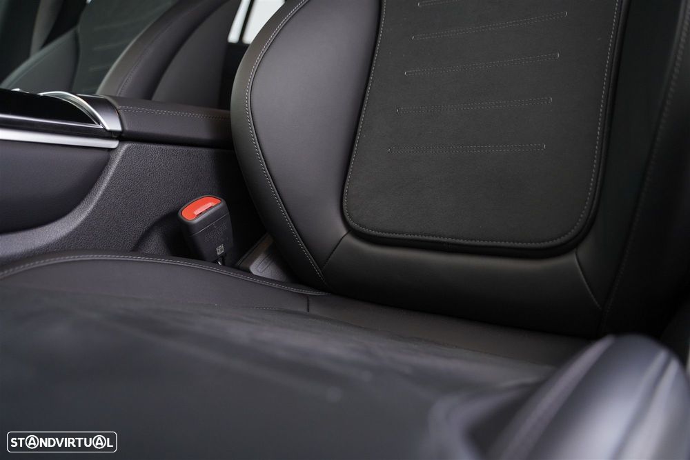 Mercedes-Benz GLC 300 de Coupe 4Matic - 31