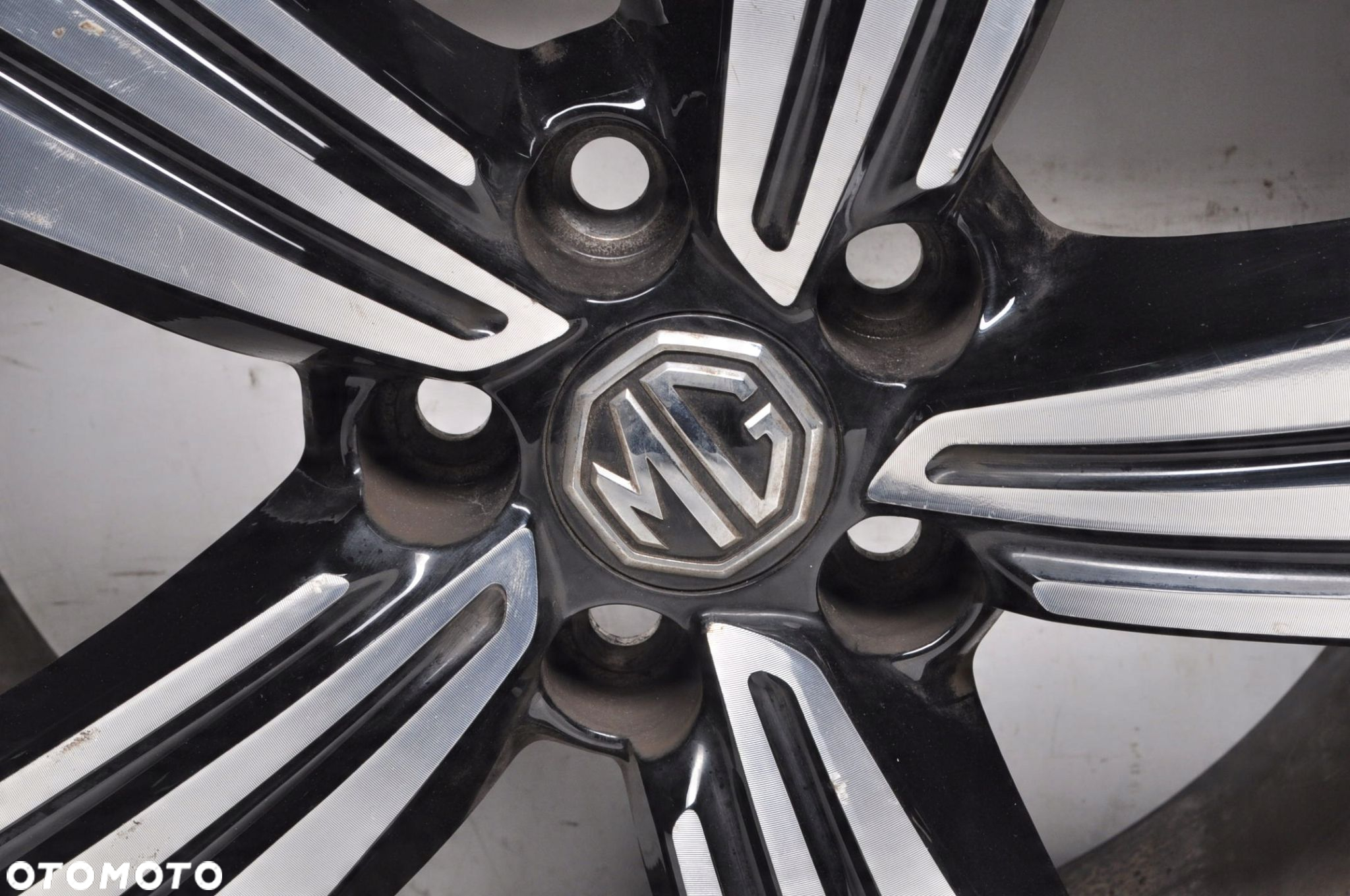 MG ZS FELGA ALUMINIOWA R17" 7J 5X105 ET41 10598023 - 8