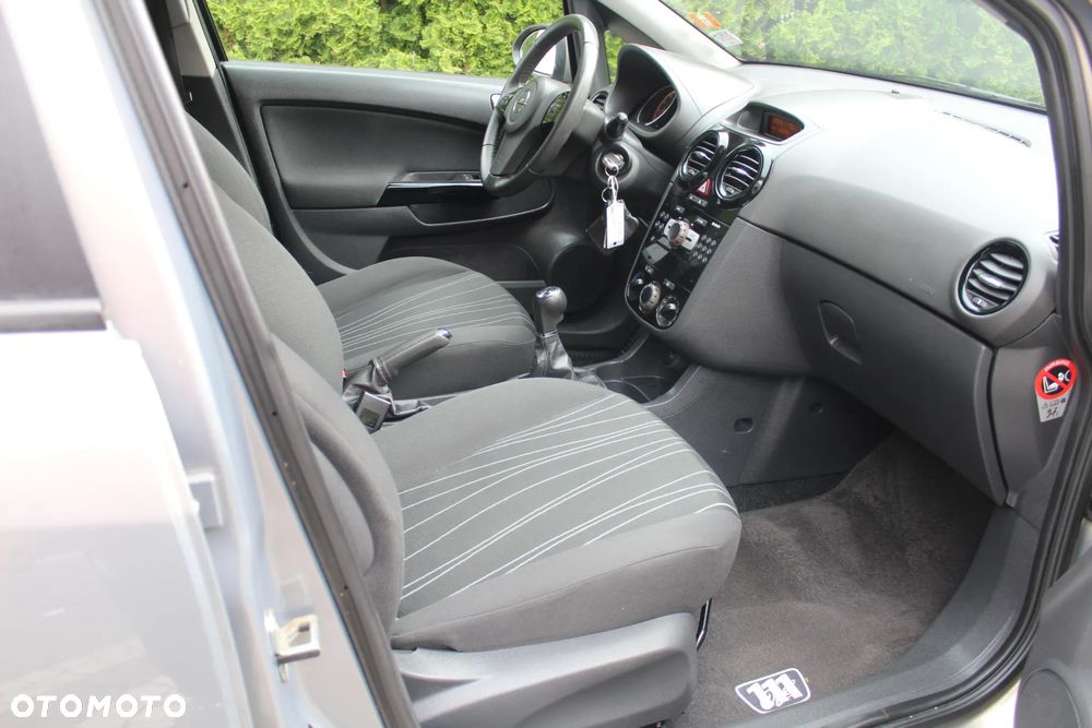 Opel Corsa - 11