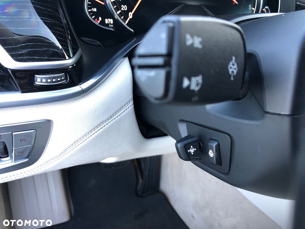 BMW Seria 7 730d - 17