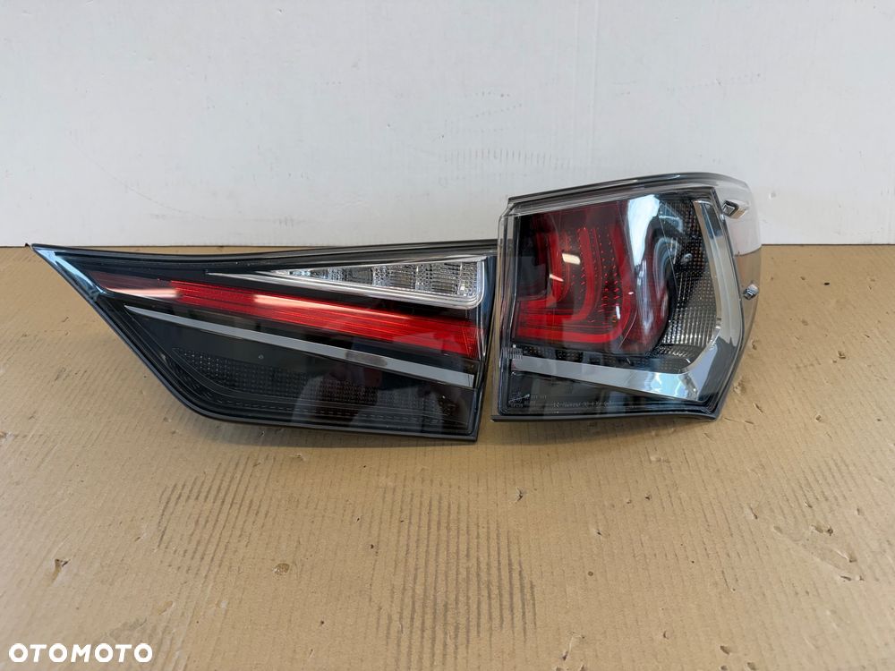 LEXS GS IV LIFT 1 450H 300H 200T LED LAMPA PRAWA  TYŁ