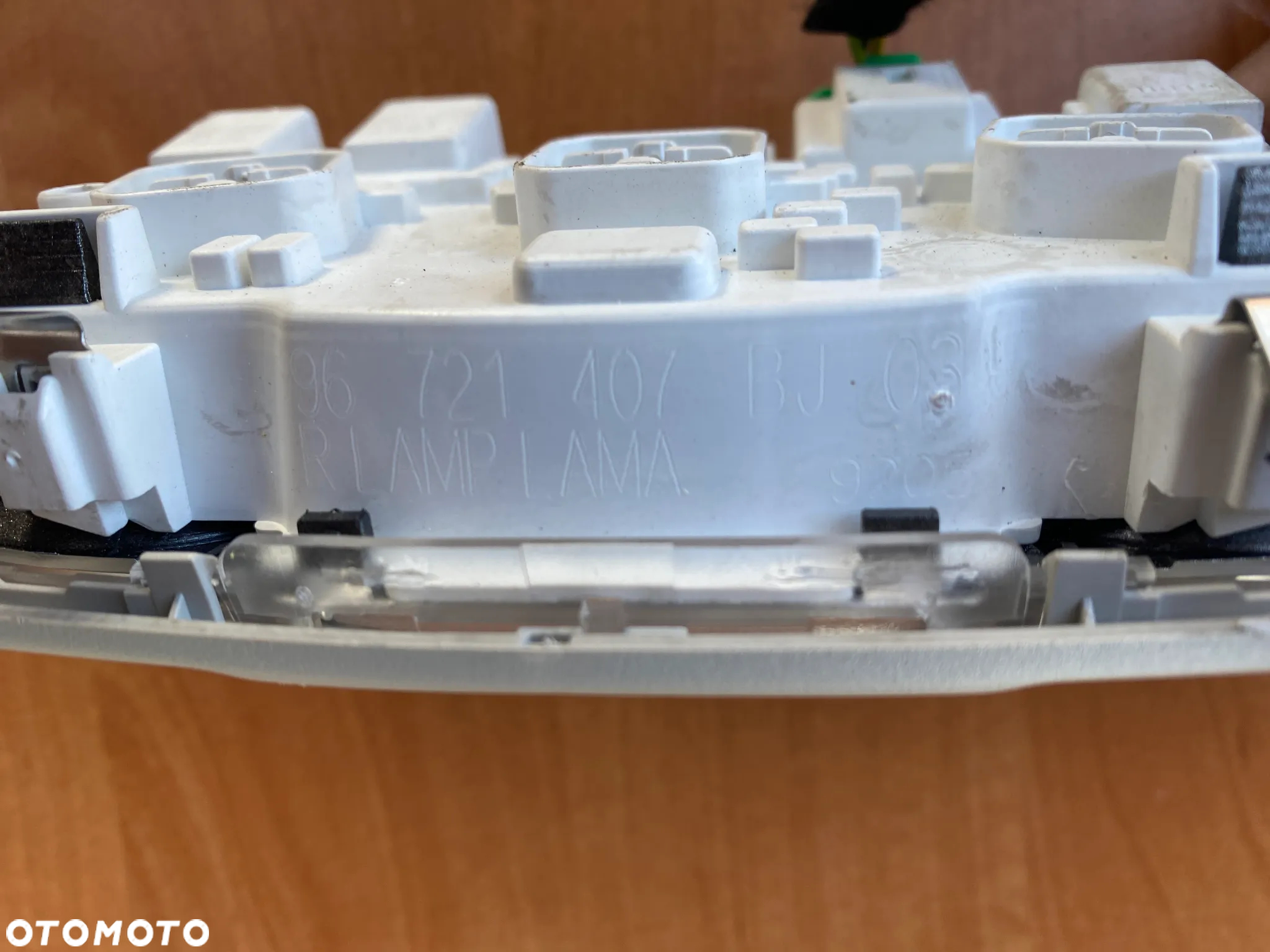 Lampka Podsufitki Wnętrza Oświetlenie Kabiny CITROEN C4 GRAND PICASSO 96721407BJ - 4