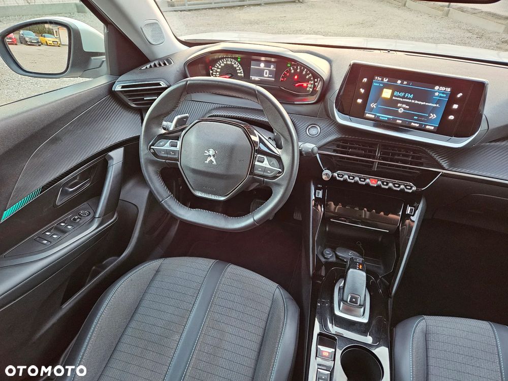Peugeot 208 PureTech 130 EAT8 GT - 12