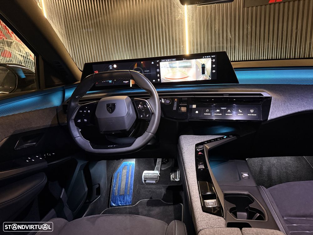 Peugeot E-3008 210 GT EXCLUSIVE - 30