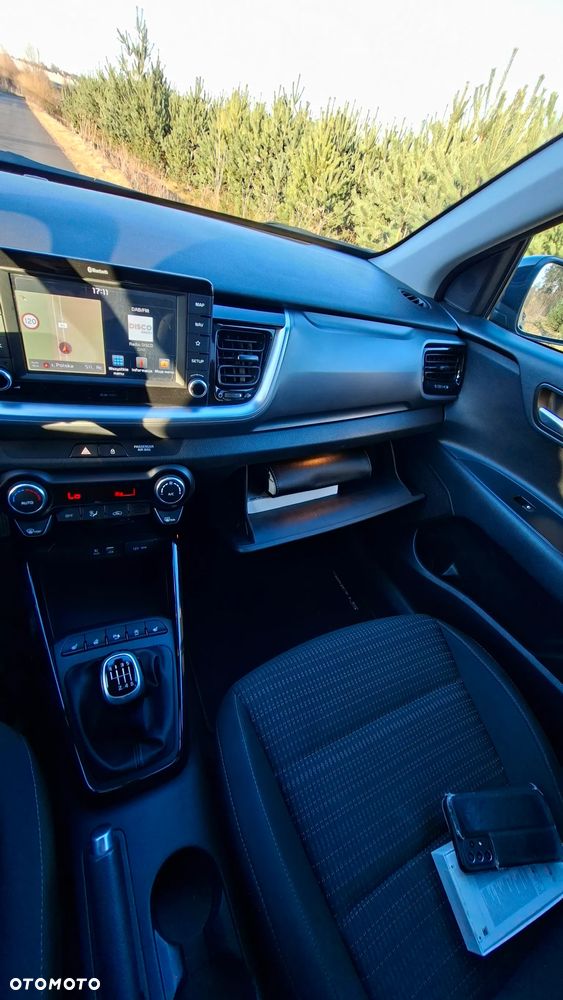 Kia Stonic 1.0 T-GDI L - 4
