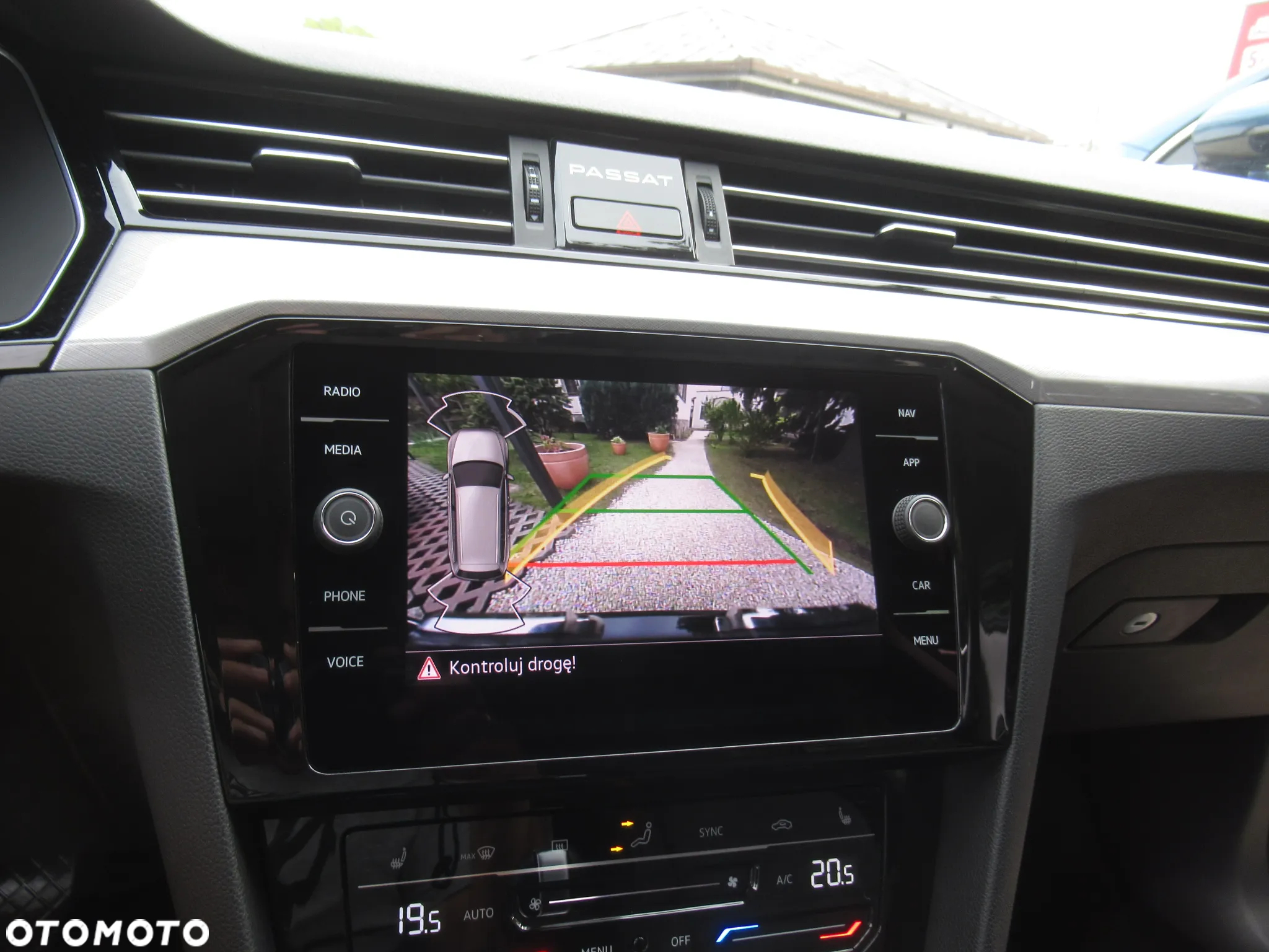 Volkswagen Passat 2.0 TSI Business DSG - 17
