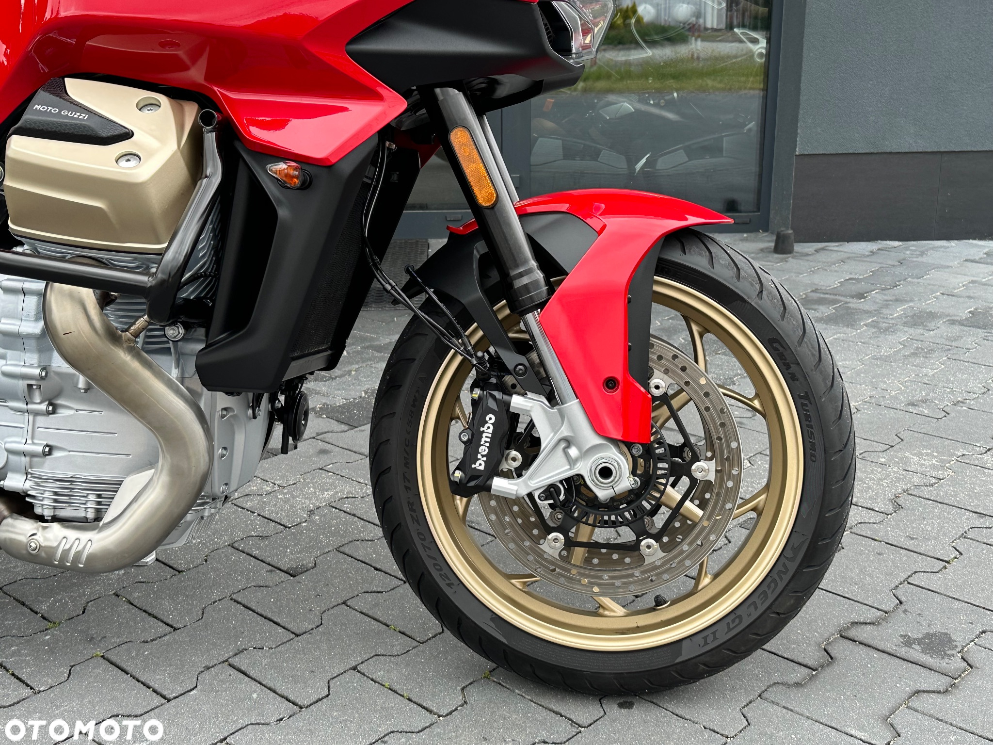 Moto Guzzi V100 Mandello - 8