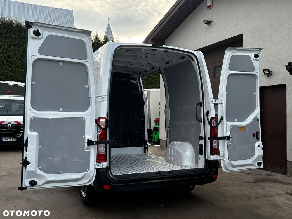 Renault Master Blaszak - 7