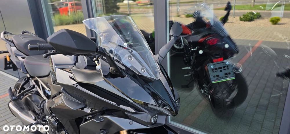 Suzuki GSX - 9