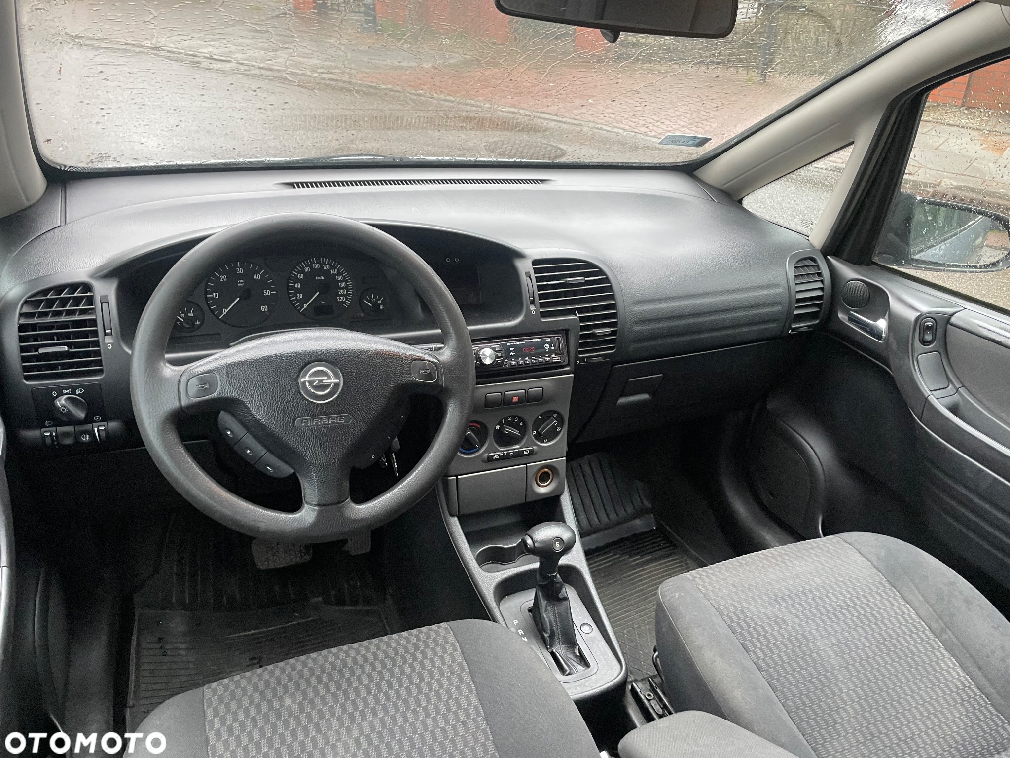 Opel Zafira - 9