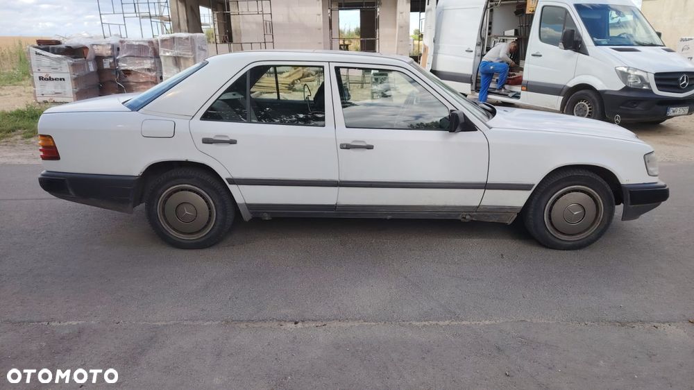 Mercedes-Benz W124 (1984-1993) - 4