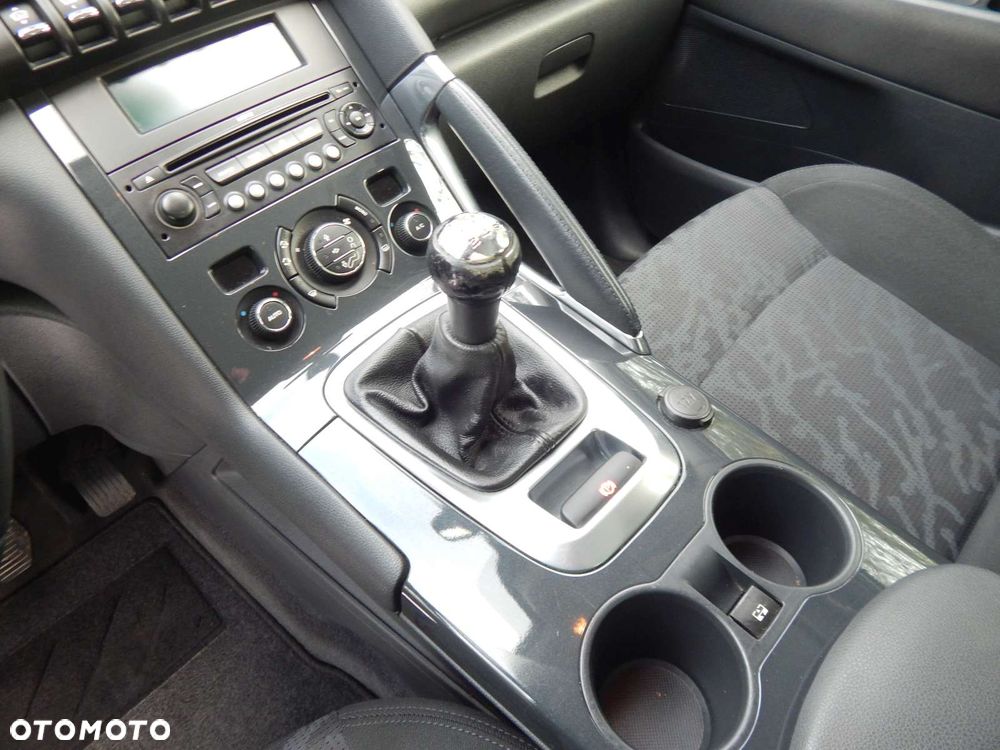 Peugeot 3008 120 VTi Premium - 24