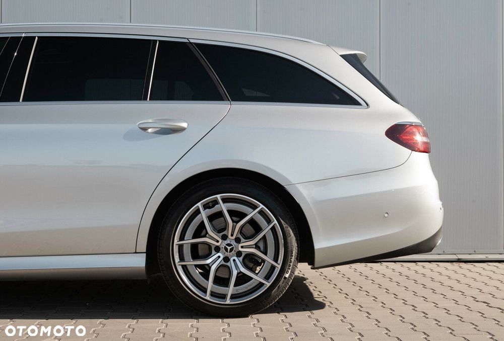 Mercedes-Benz Klasa E - 15