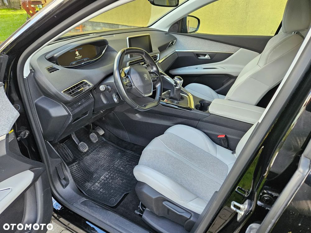Peugeot 3008 - 5