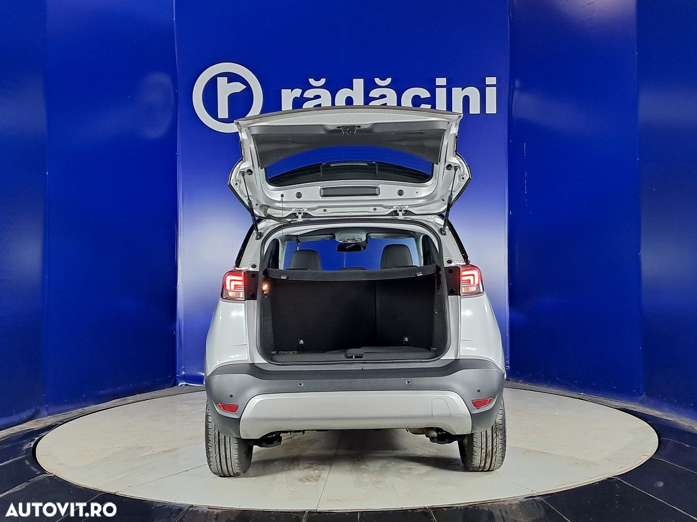 Opel Crossland - 19