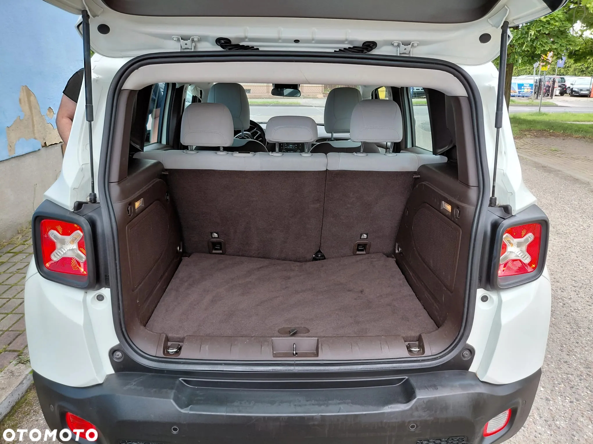 Jeep Renegade - 21