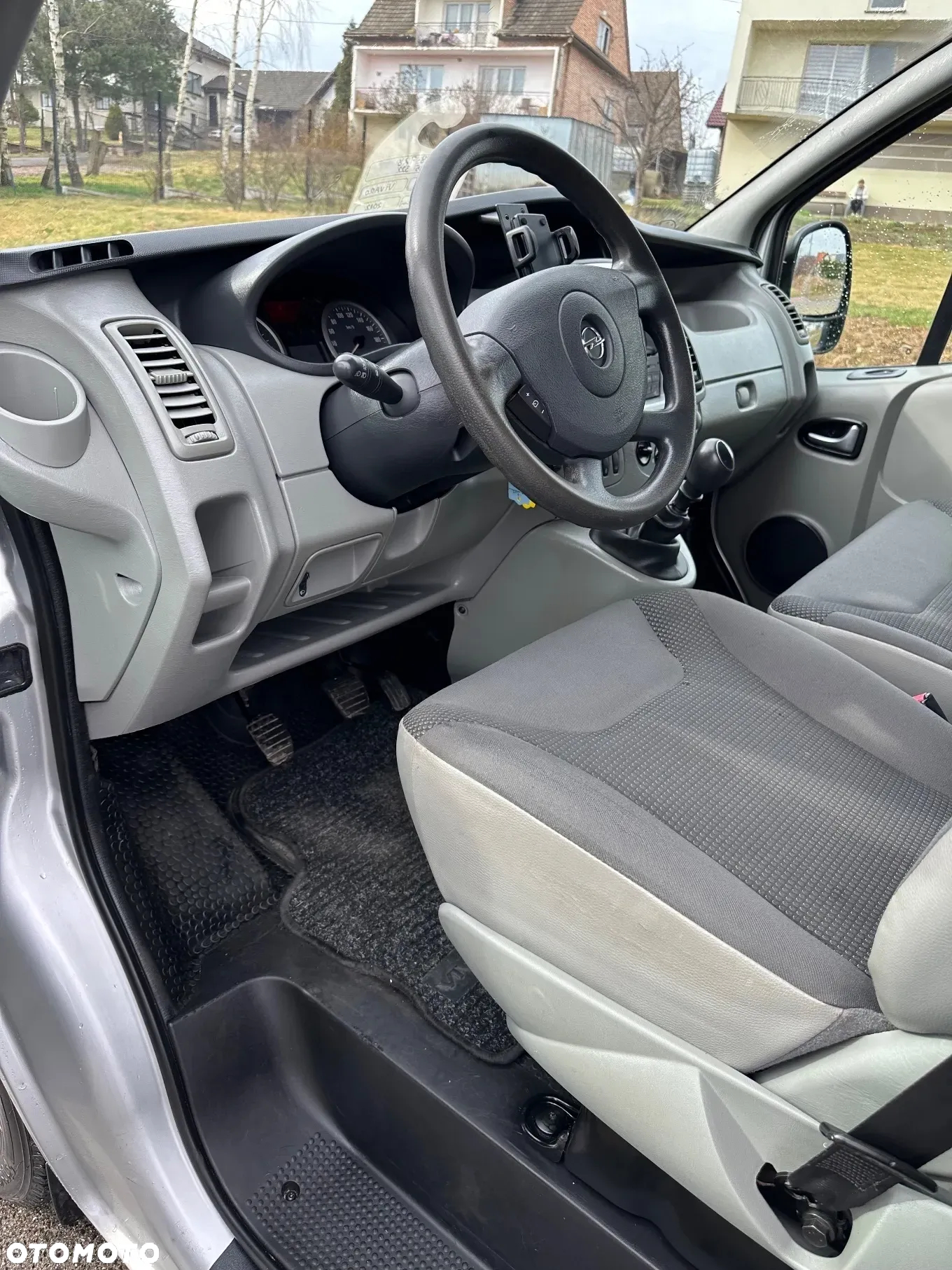 Opel Vivaro - 11