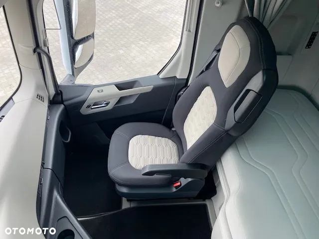 Ford Ford F-MAX ADR LED NOWY Gwarancja 3 Lata Od Ręki - 12