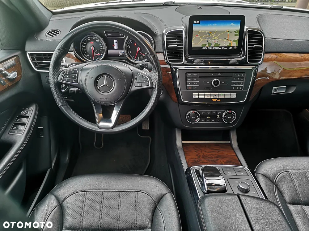 Mercedes-Benz GLS - 15
