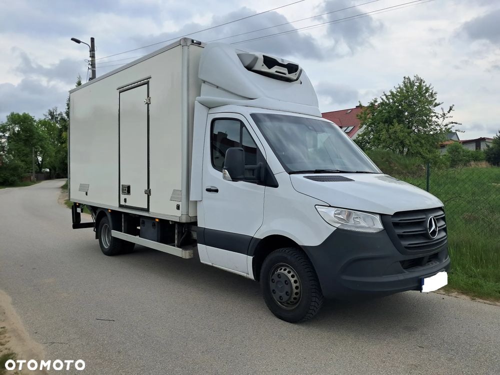 Mercedes-Benz SPRINTER 515 Chłodnia + Winda Salon Polska - 1