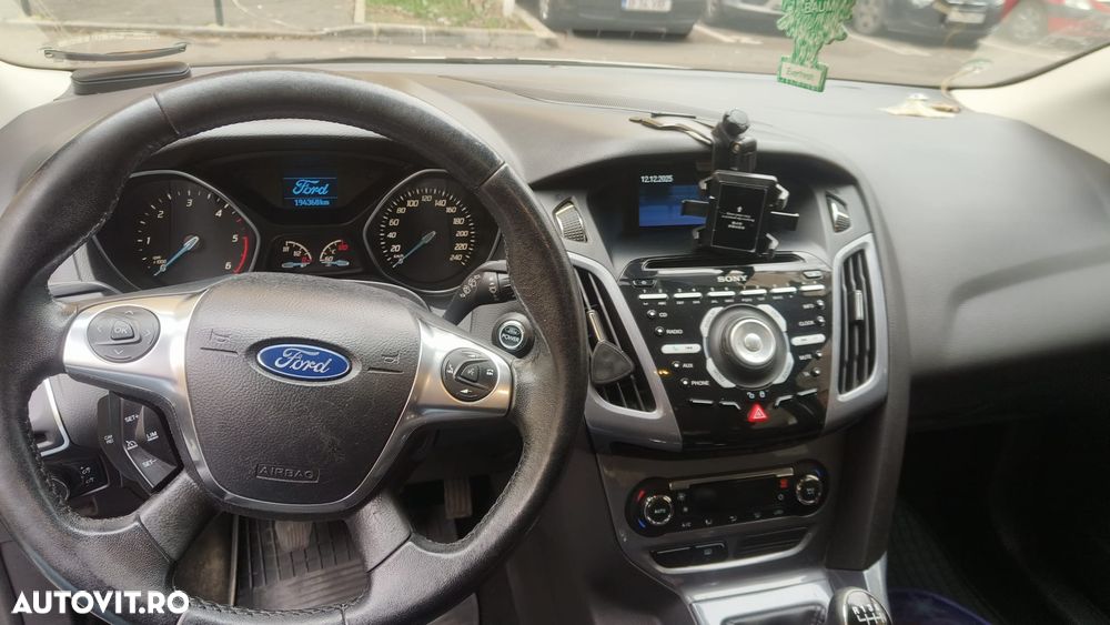 Ford Focus 1.6 TDCI DPF Titanium - 4
