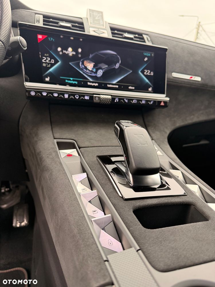 DS Automobiles DS 7 Crossback 1.6 E-Tense Performance Line + - 23