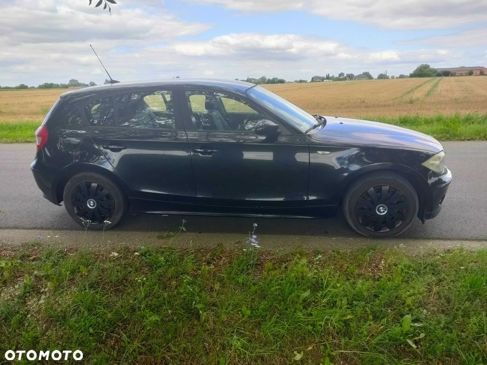 BMW 116I 2006 photo 2