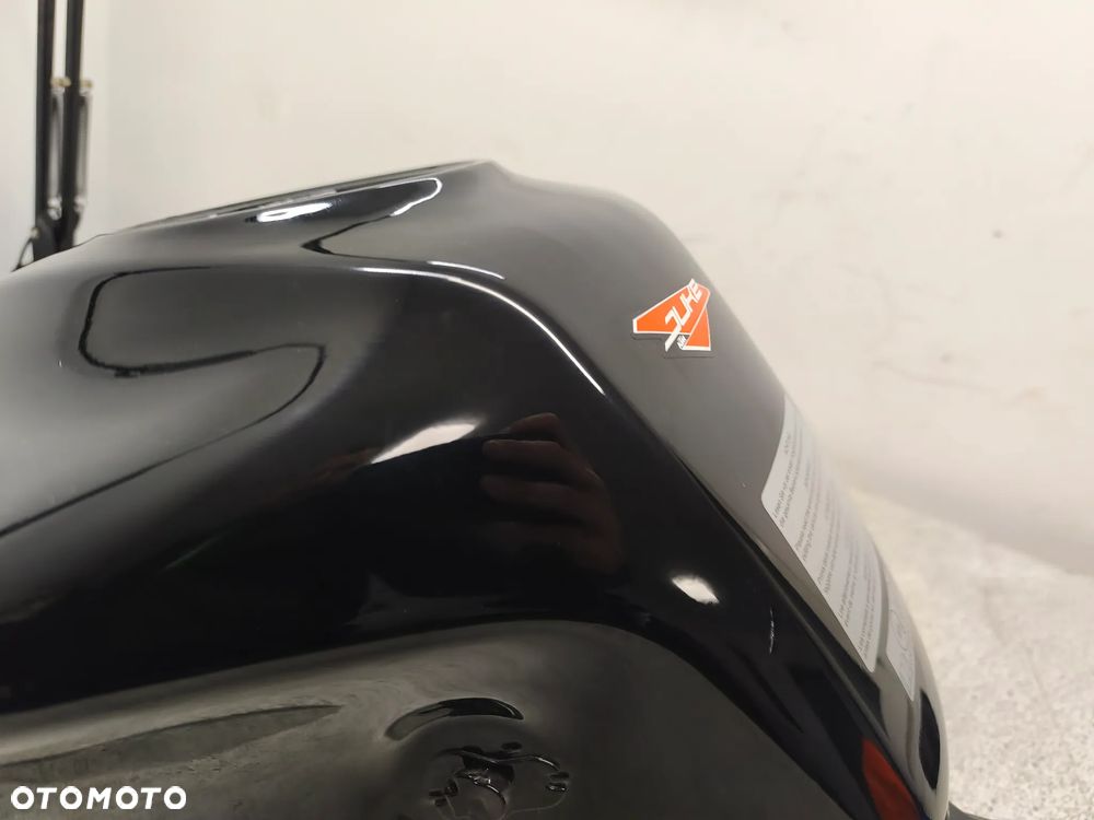 Bak, zbiornik paliwa KTM 125 Duke - 11