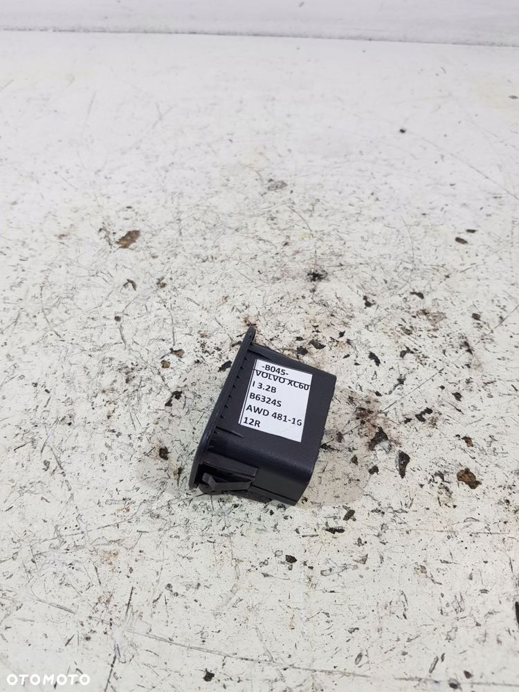 przełącznik zamykania bagażnika 31264960aa volvo xc60 i s60 ii eu 3.2b 12r - 3