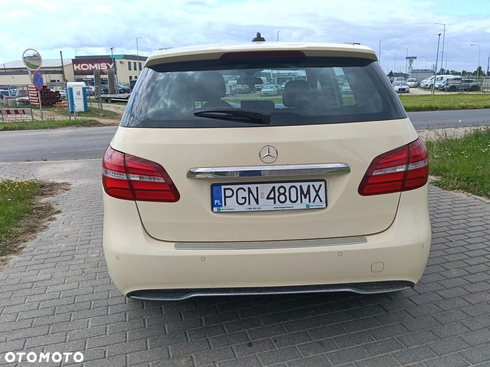 Mercedes-Benz Klasa B 180 d 7G-DCT Edition - 8
