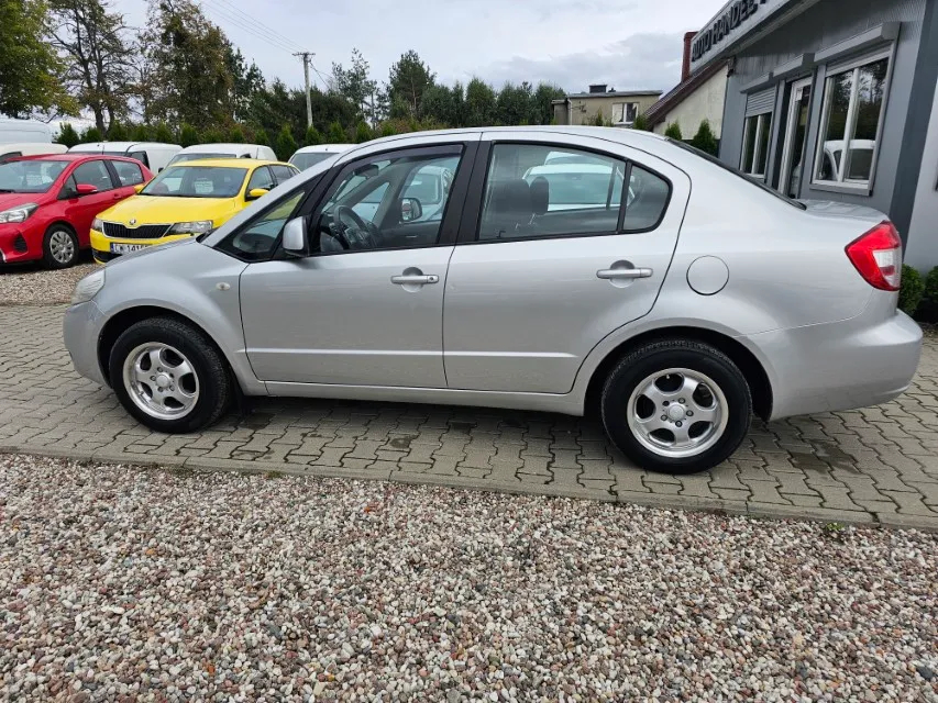 Suzuki SX4 1.6 GLX / Comfort - 2