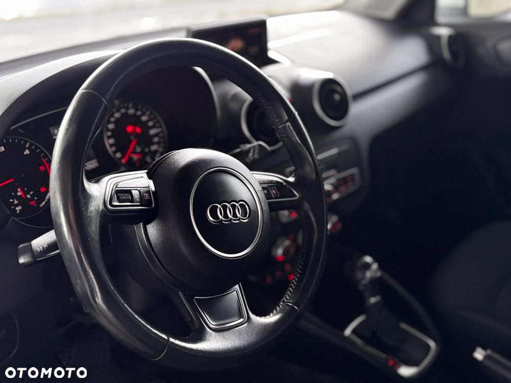 Audi A1 Sportback 1.4 TDI (ultra) S tronic design - 10