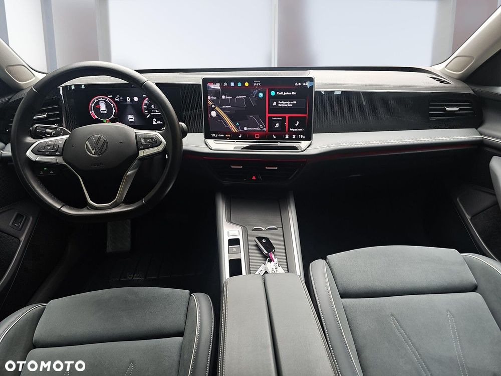 Volkswagen Passat - 8