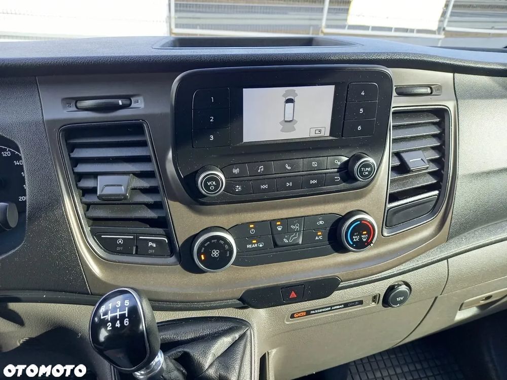 Ford Transit Custom 310 L2H1 Limited - 19