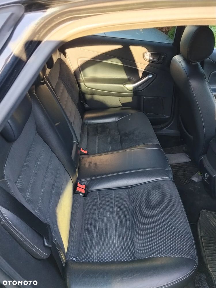 Ford Mondeo - 13