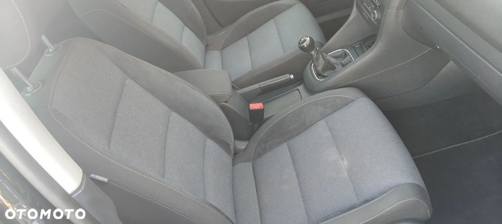 Volkswagen Golf 1.2 TSI BlueMotion Technology MATCH - 36