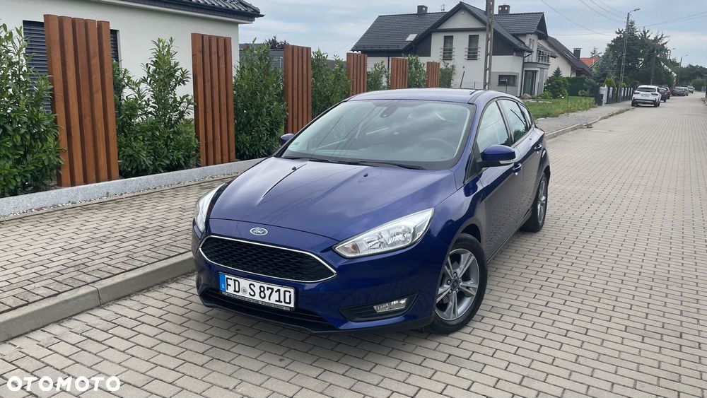 Ford Focus 1.0 EcoBoost STart-Stopp-System TITANIUM - 4
