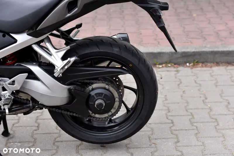 Honda VFR - 28