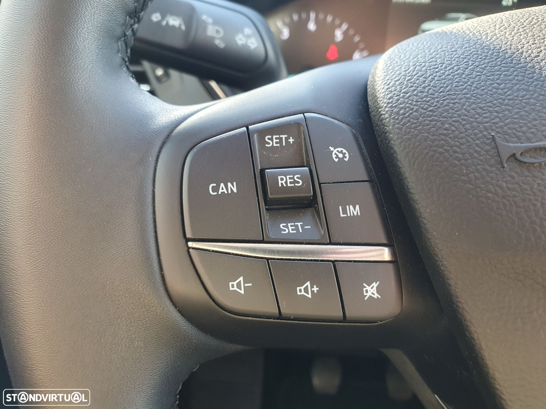 Ford Focus 1.0 EcoBoost MHEV Active - 14