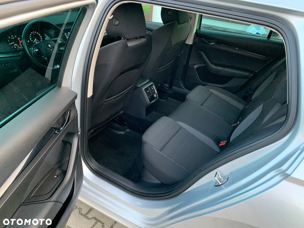Skoda Octavia 1.5 TSI ACT Ambition - 13