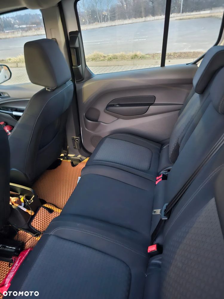 Ford Transit Connect - 7